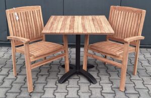 Teak Bistro Tuinset 70×70 met 2 Sabah Stapelstoelen