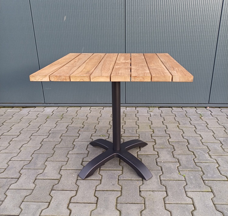 Tuin eettafel CENTO 140 cm 75 cm Acaciahout Bruin